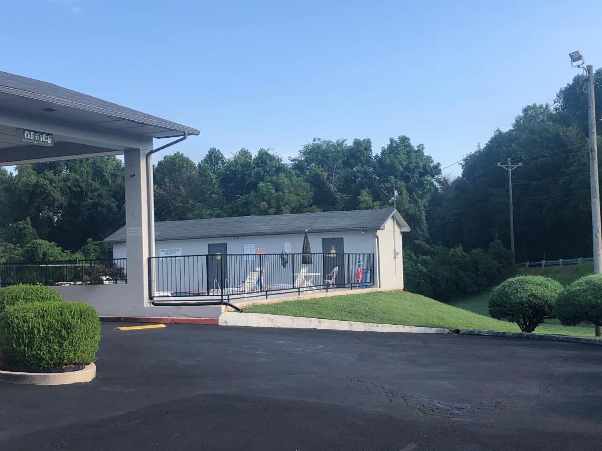 Travelodge By Wyndham Clarksville Zewnętrze zdjęcie