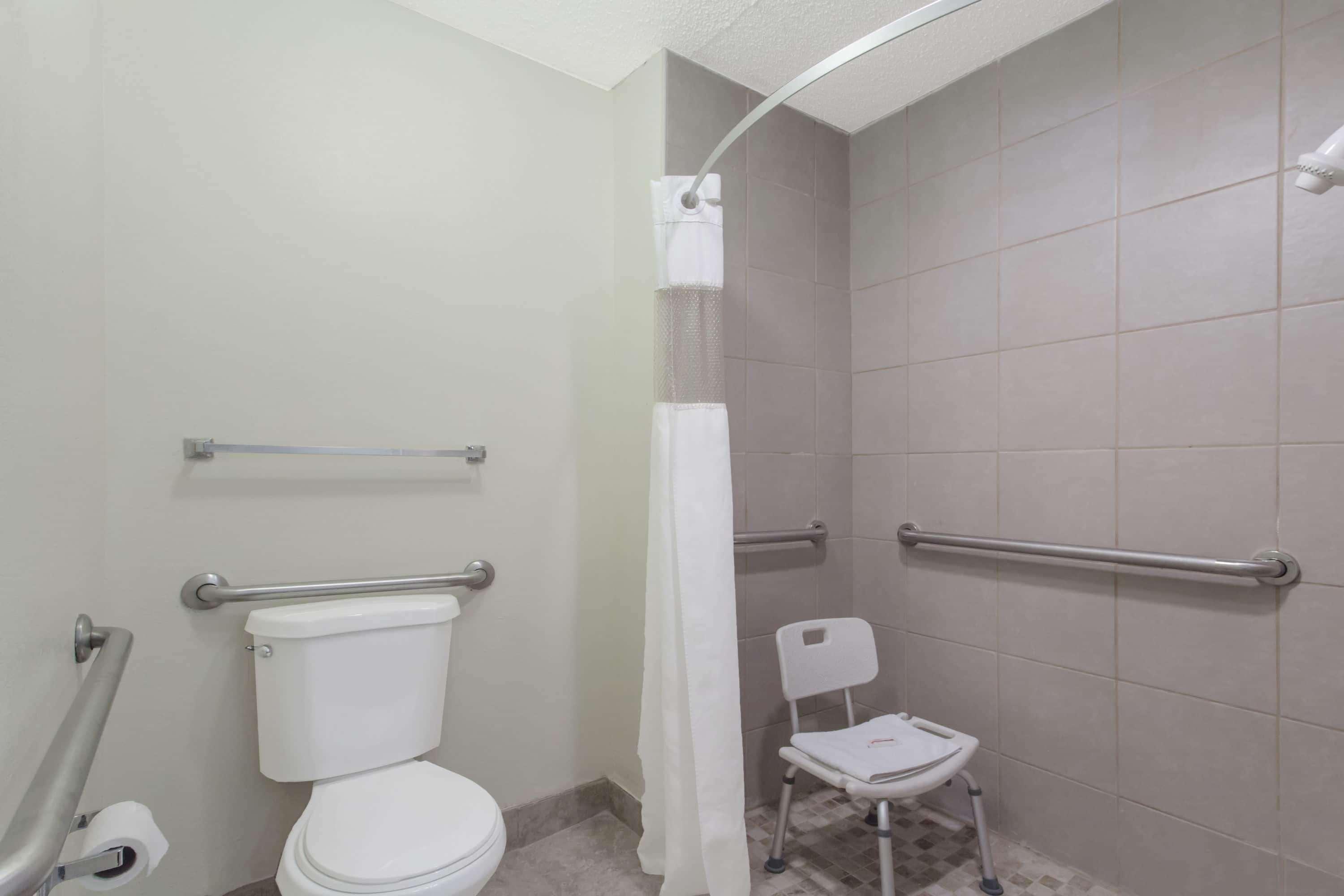 Travelodge By Wyndham Clarksville Zewnętrze zdjęcie