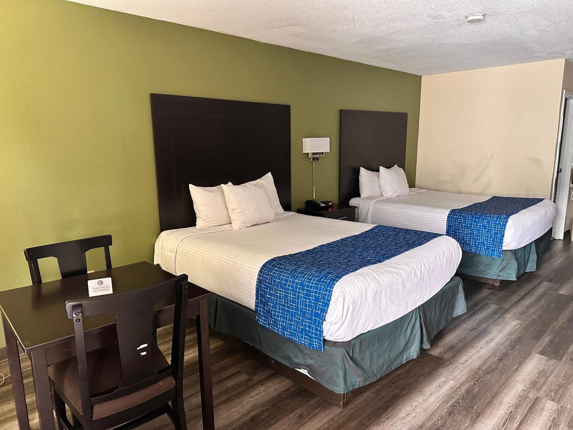 Travelodge By Wyndham Clarksville Zewnętrze zdjęcie