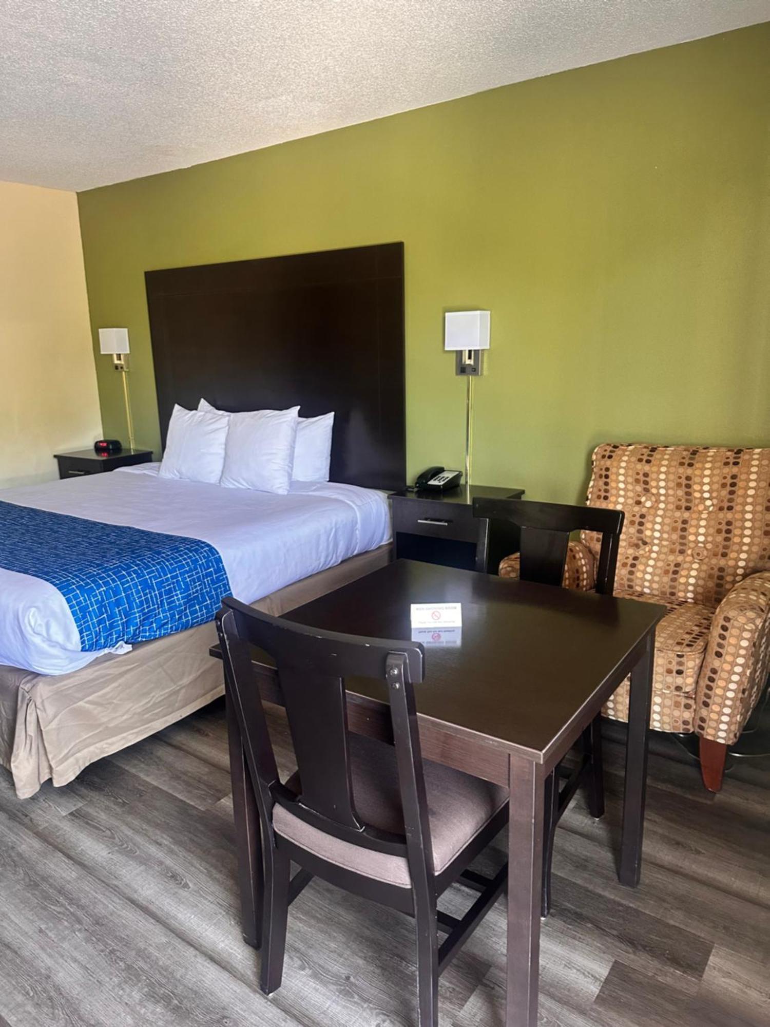 Travelodge By Wyndham Clarksville Zewnętrze zdjęcie