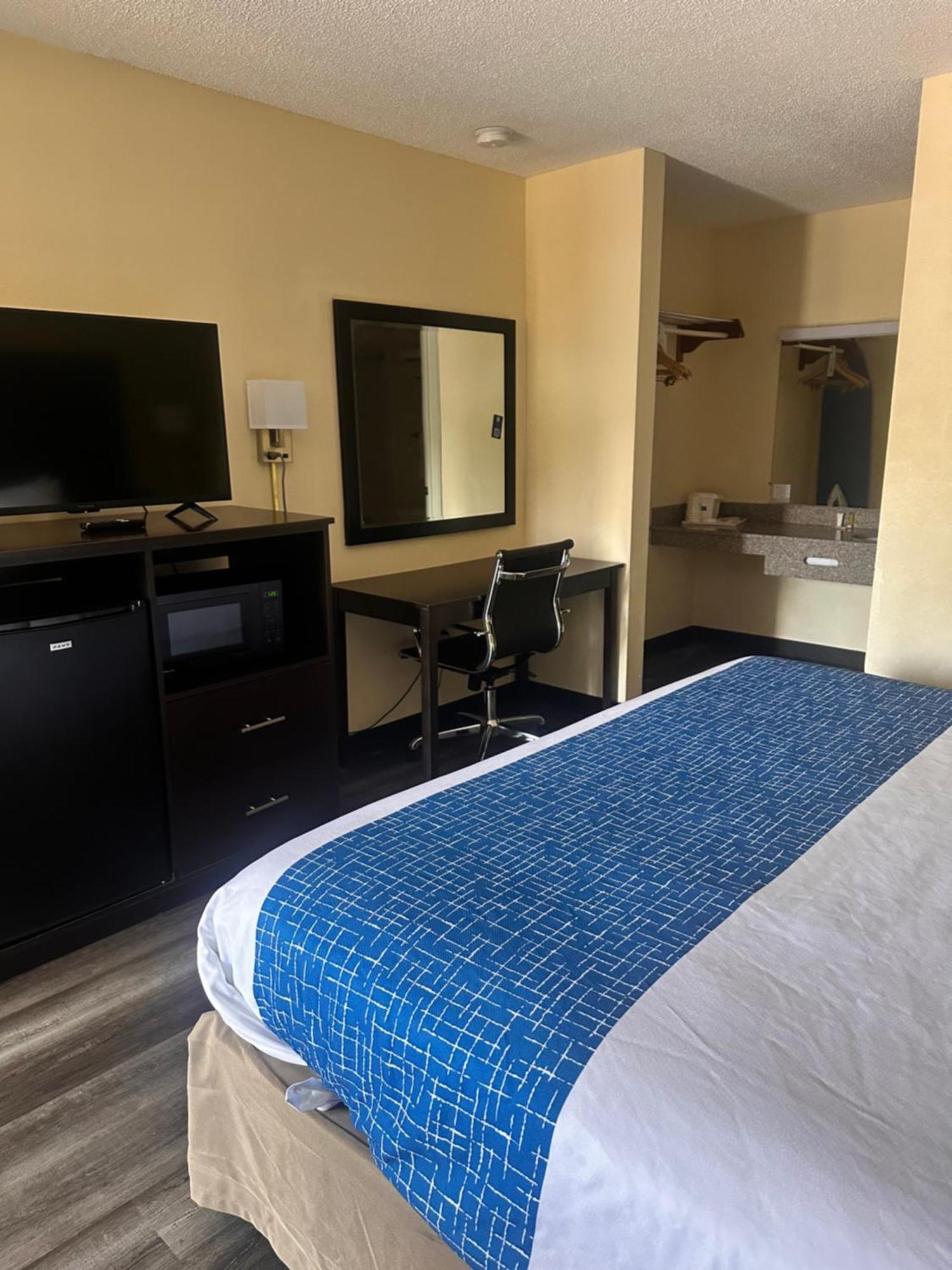 Travelodge By Wyndham Clarksville Zewnętrze zdjęcie